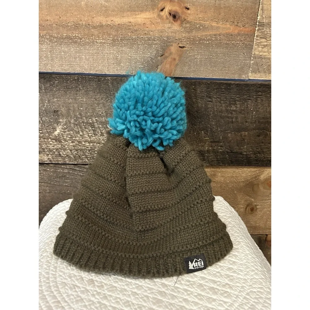 REI Co-op Beanie‎ Hat Girls One Size Brown Blue Pom Knit Fleece Lined Winter